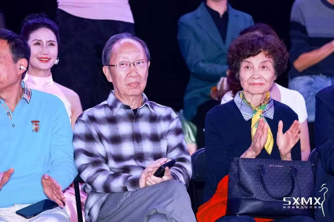 20251014/68ee03785bf70.jpg 3.jpg