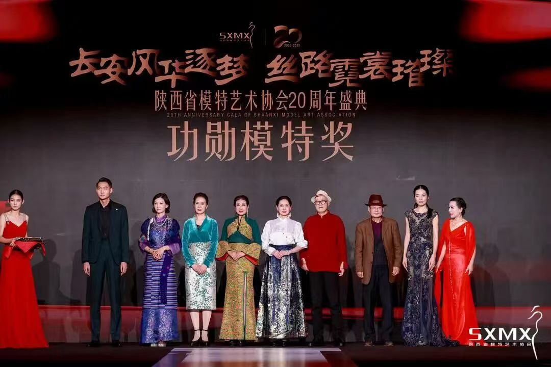 20251014/68ee07d2260bc.jpg 1235893300.jpg