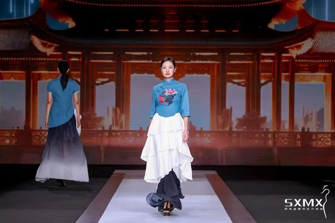 20251014/68ee0dbf66140.jpg 996521818.jpg