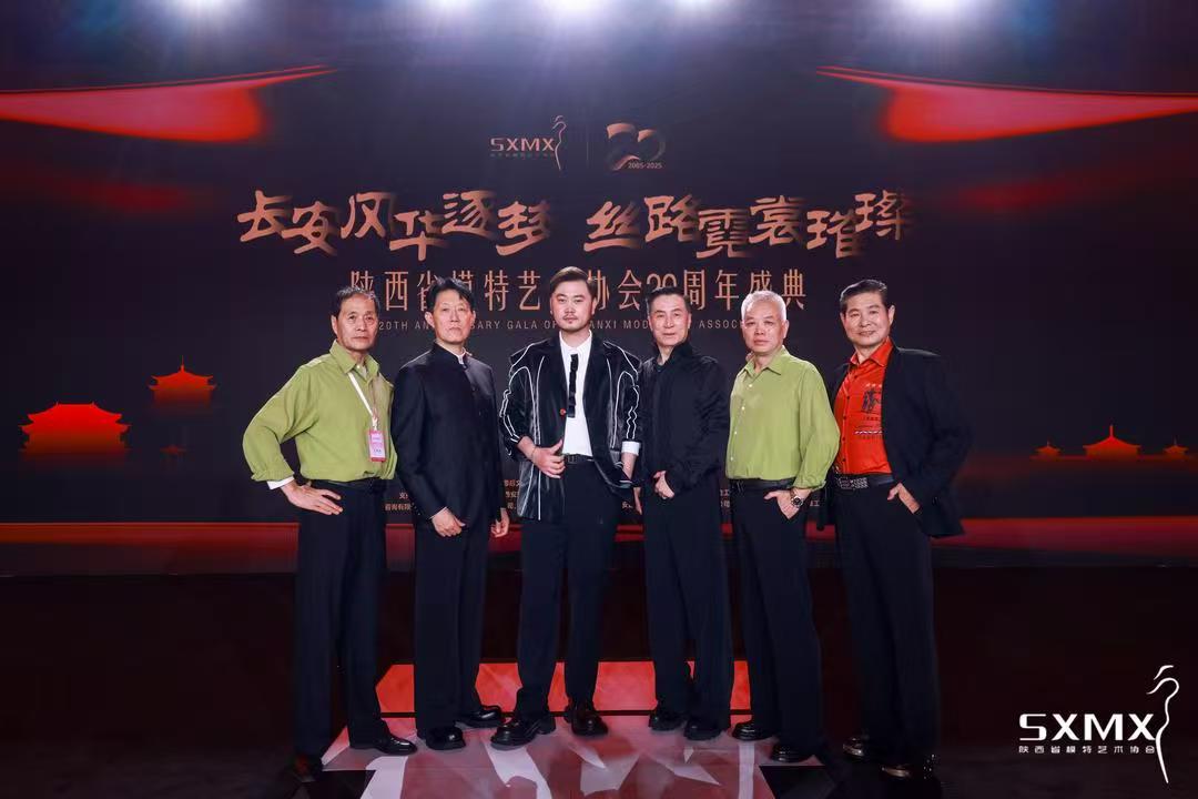 20251015/68ef4d0fc1e32.jpg 926339664.jpg